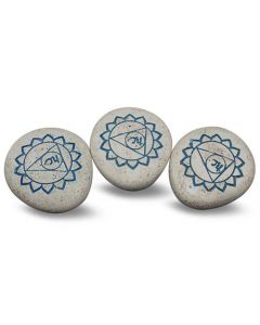 Kiezelsteen - Gegraveerde River Stone 5Th Chakra Licht Blauw