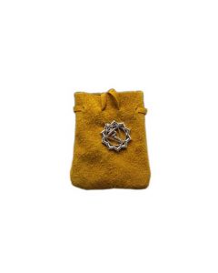 Suede Zakje Geel Met Chakra Symbool 3.2x2.75 inch